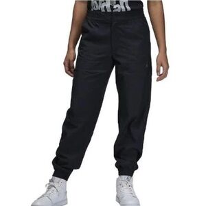 ✔️ GUC✔️ NIKE Jordan Woven Pants Black
